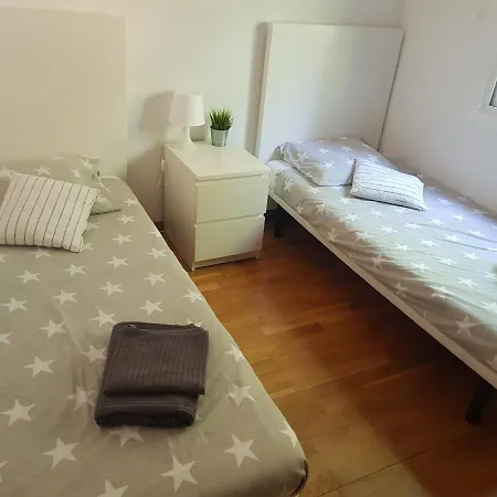 Apartamento tranquilo cerca de la Sagrada Familia Barcelona Exterior foto